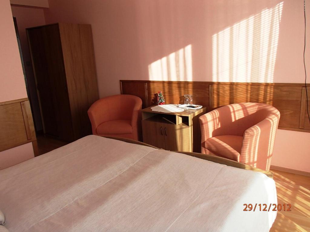 Pension Magnolia Trenčín Eksteriør billede