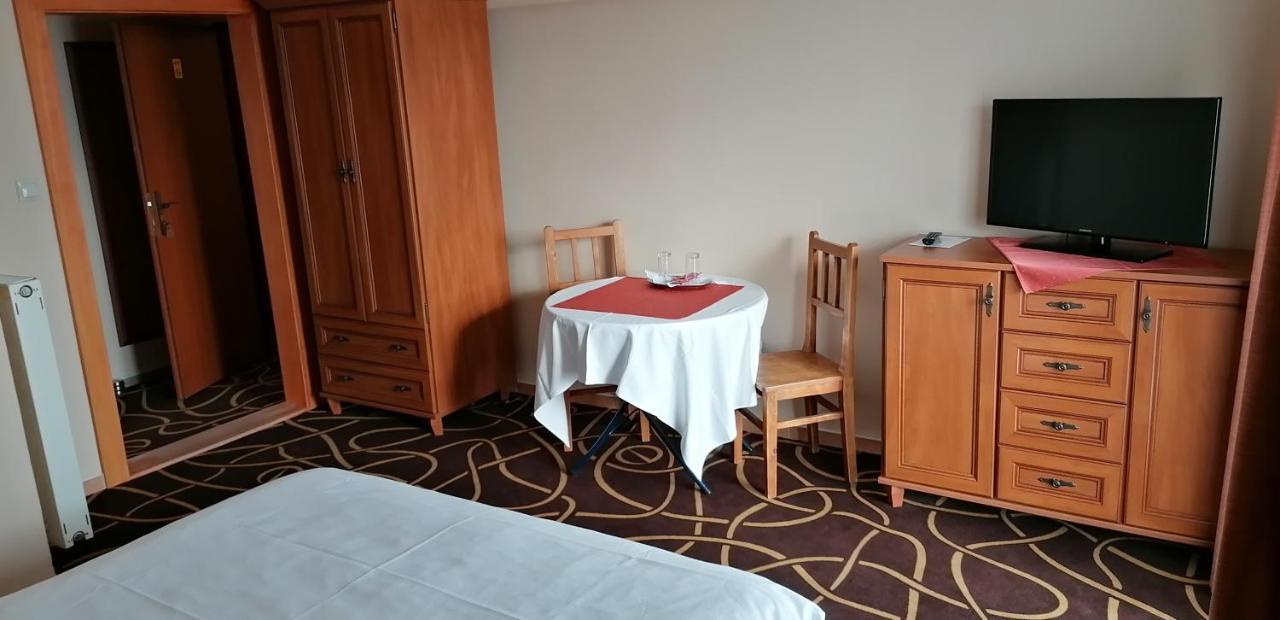 Pension Magnolia Trenčín Eksteriør billede